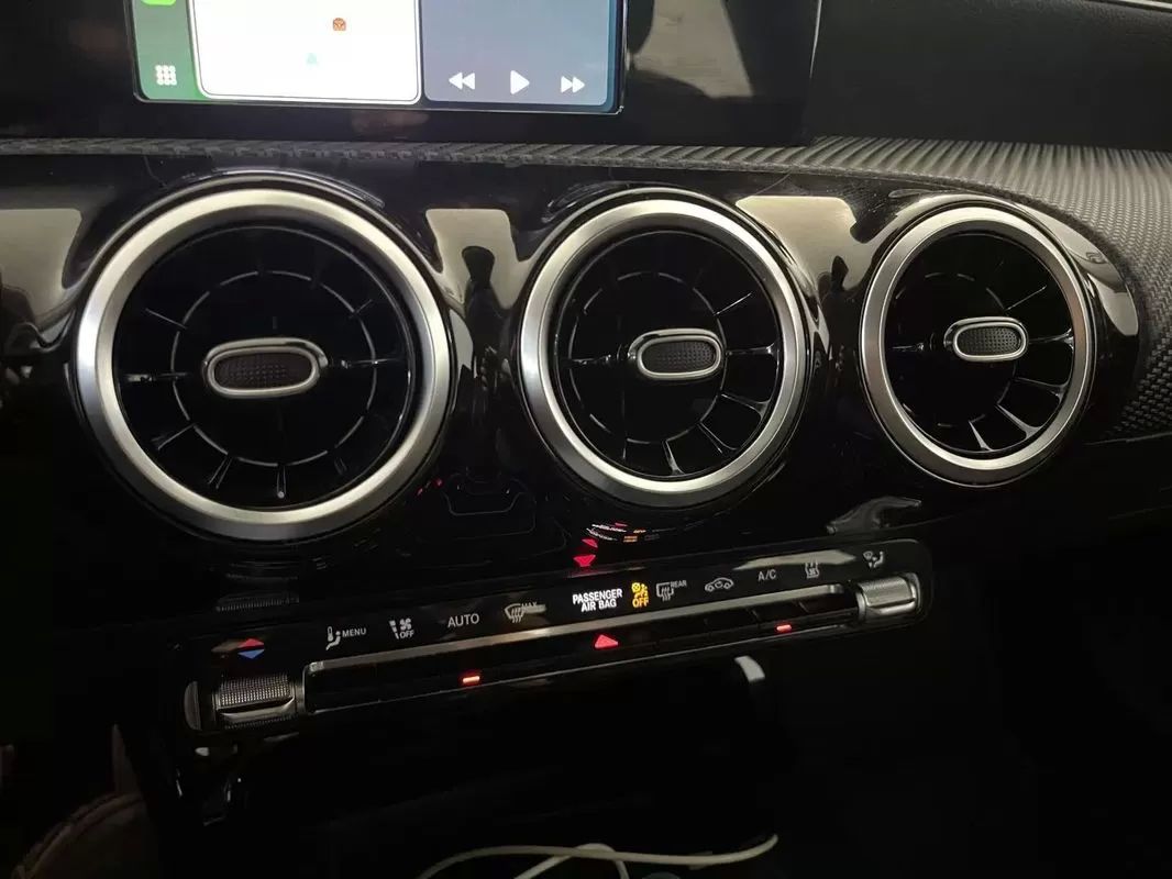 mercedes-benz-cla-2022-hibrido-1332cc