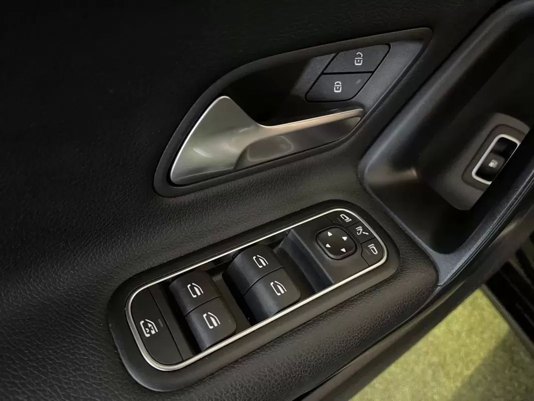 mercedes-benz-cla-2022-hibrido-1332cc