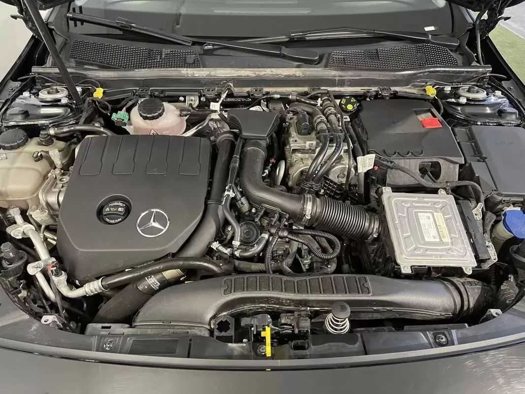 mercedes-benz-cla-2022-hibrido-1332cc