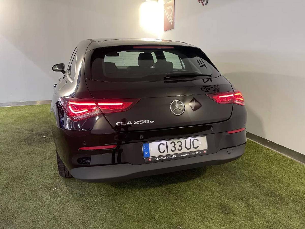 mercedes-benz-cla-2022-hibrido-1332cc