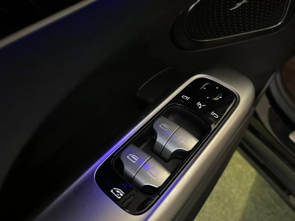 mercedes-benz-classe-c-2023-hibrido-1999cc