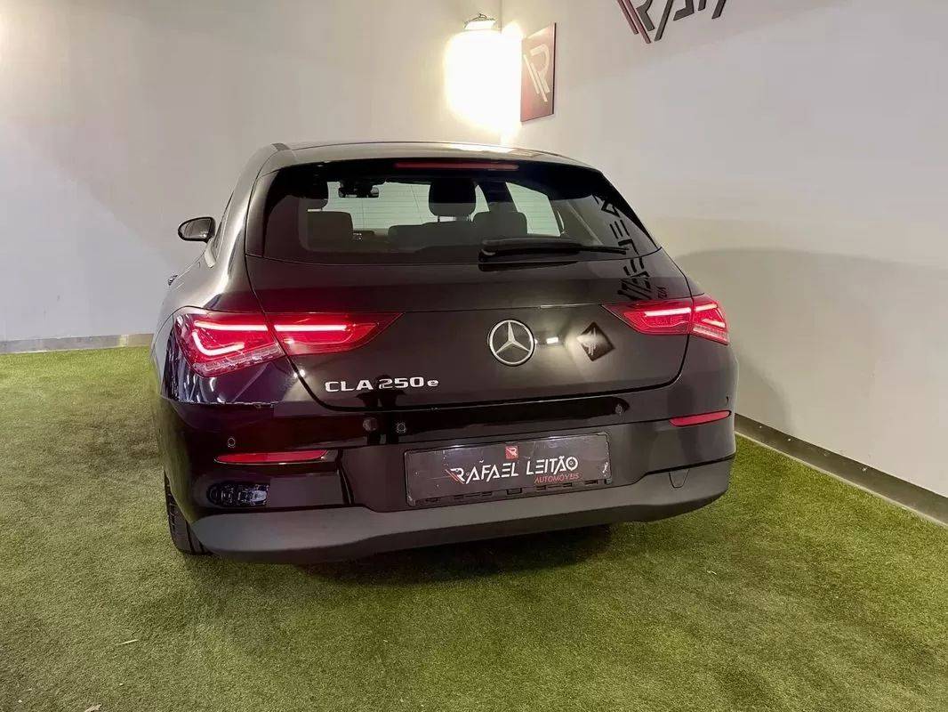 mercedes-benz-cla-2022-hibrido-1332cc