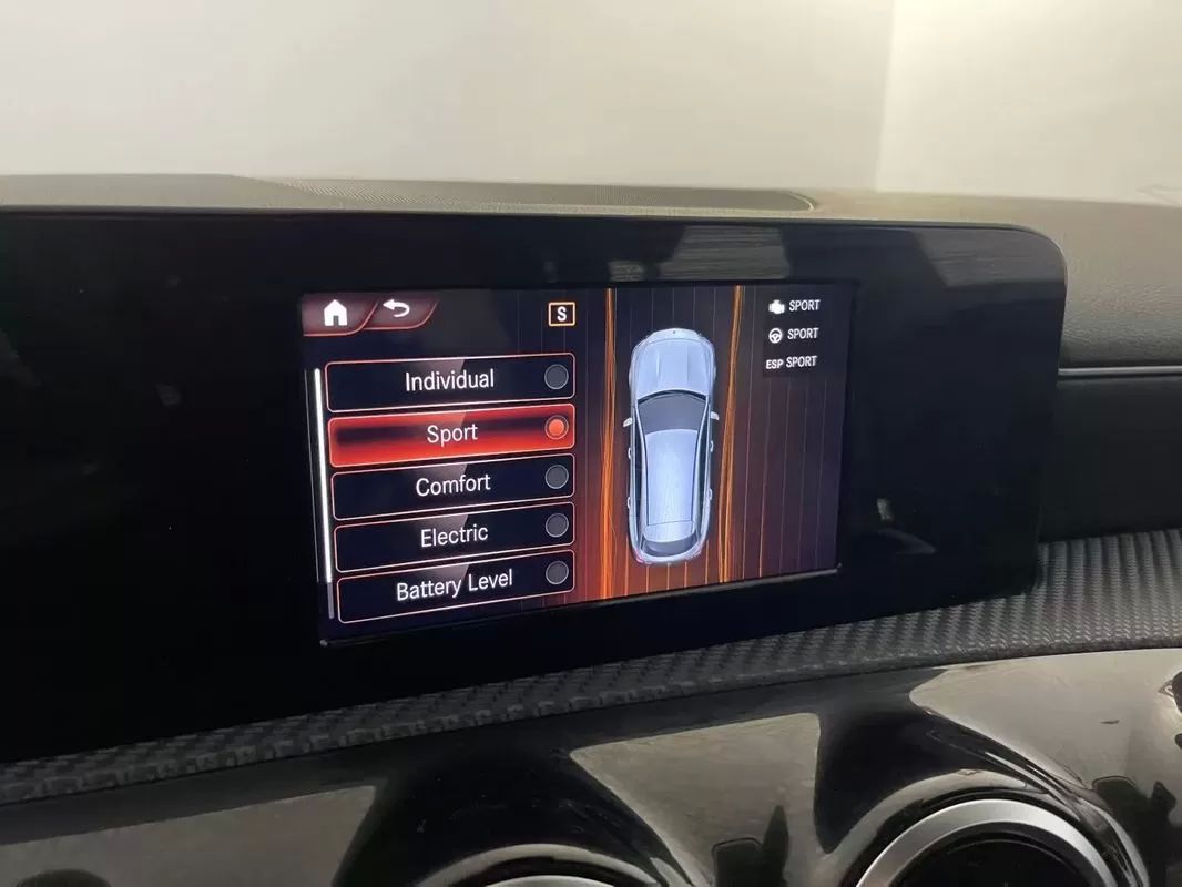 mercedes-benz-cla-2022-hibrido-1332cc