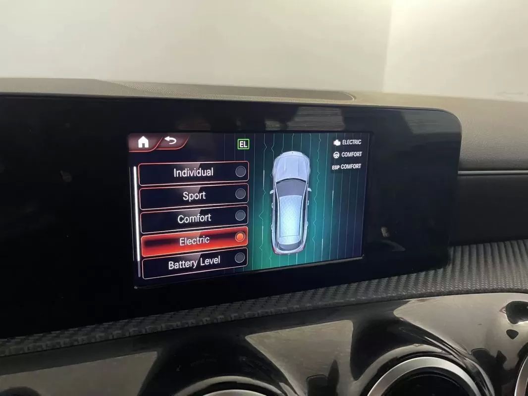 mercedes-benz-cla-2022-hibrido-1332cc