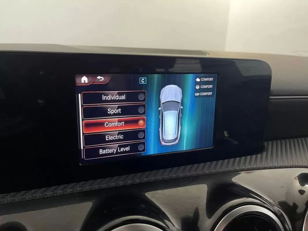 mercedes-benz-cla-2022-hibrido-1332cc