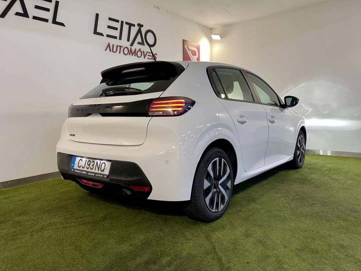 peugeot-208-2024-gasolina-1199cc