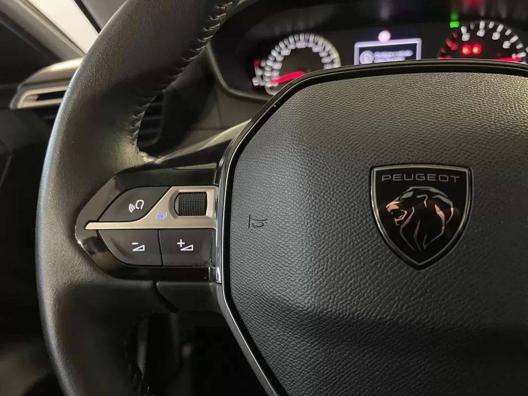 peugeot-208-2024-gasolina-1199cc