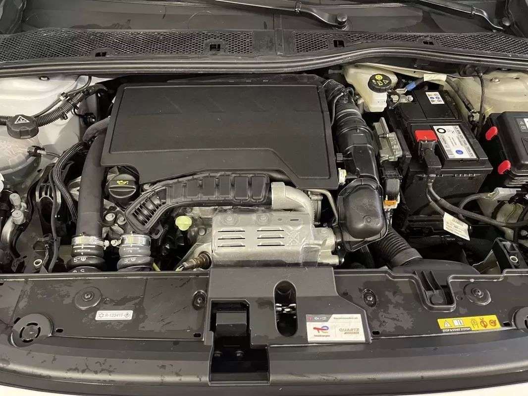 peugeot-208-2024-gasolina-1199cc