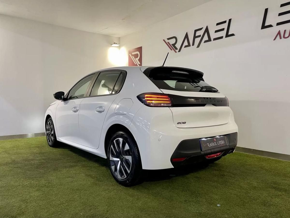 peugeot-208-2024-gasolina-1199cc