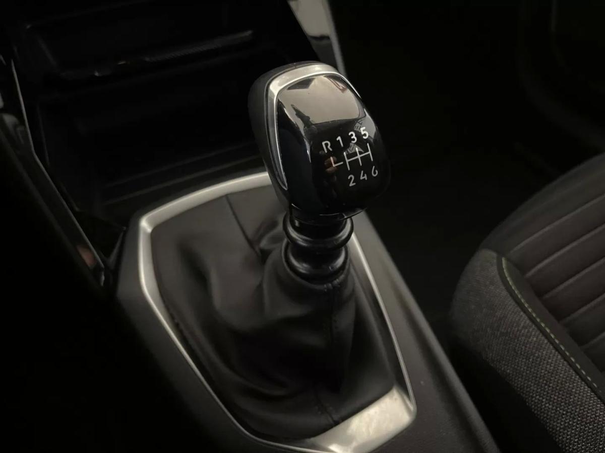 peugeot-208-2024-gasolina-1199cc