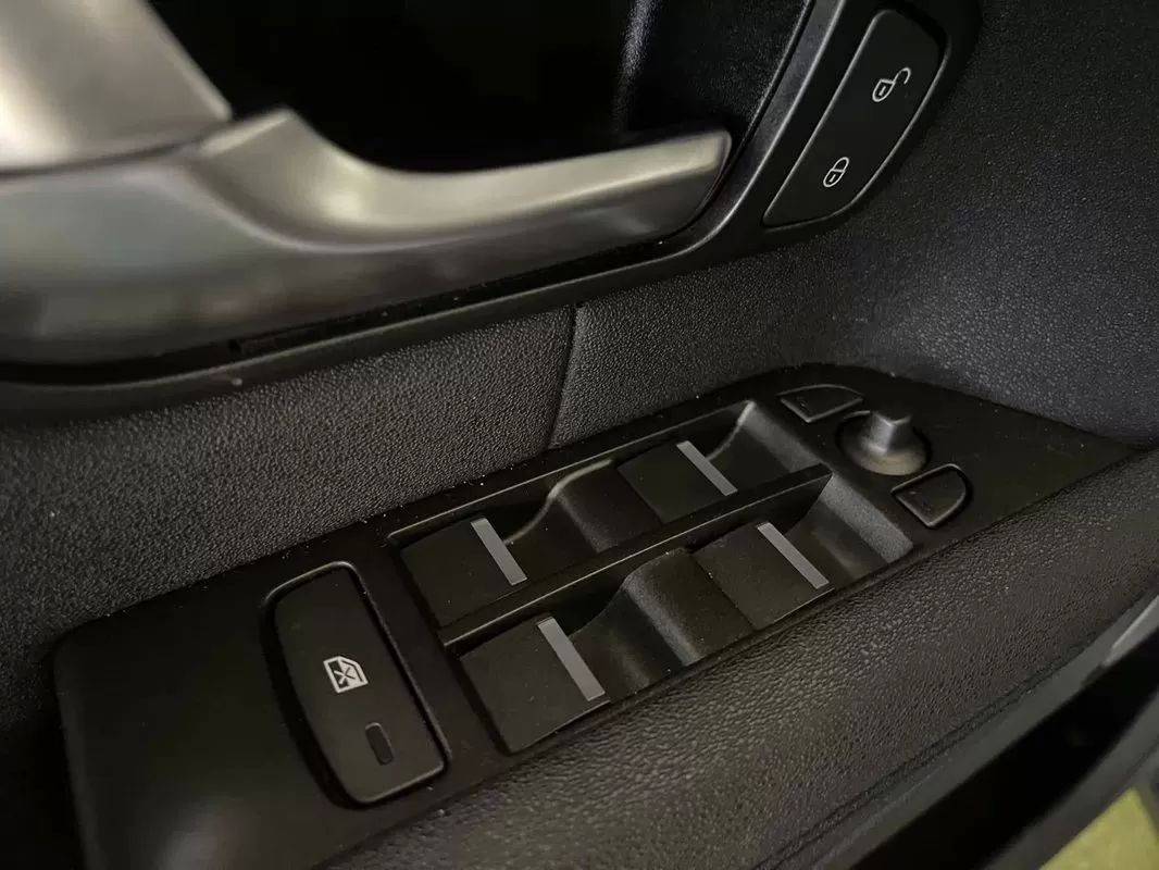 land-rover-range-rover-evoque-2017-diesel-1999cc