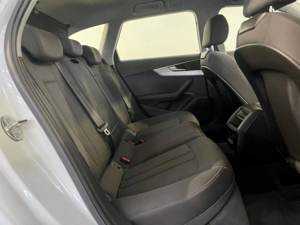 audi-a4-avant-2022-diesel-1968cc