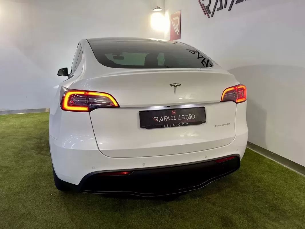 tesla-model-y-2022-eletrico-0cc