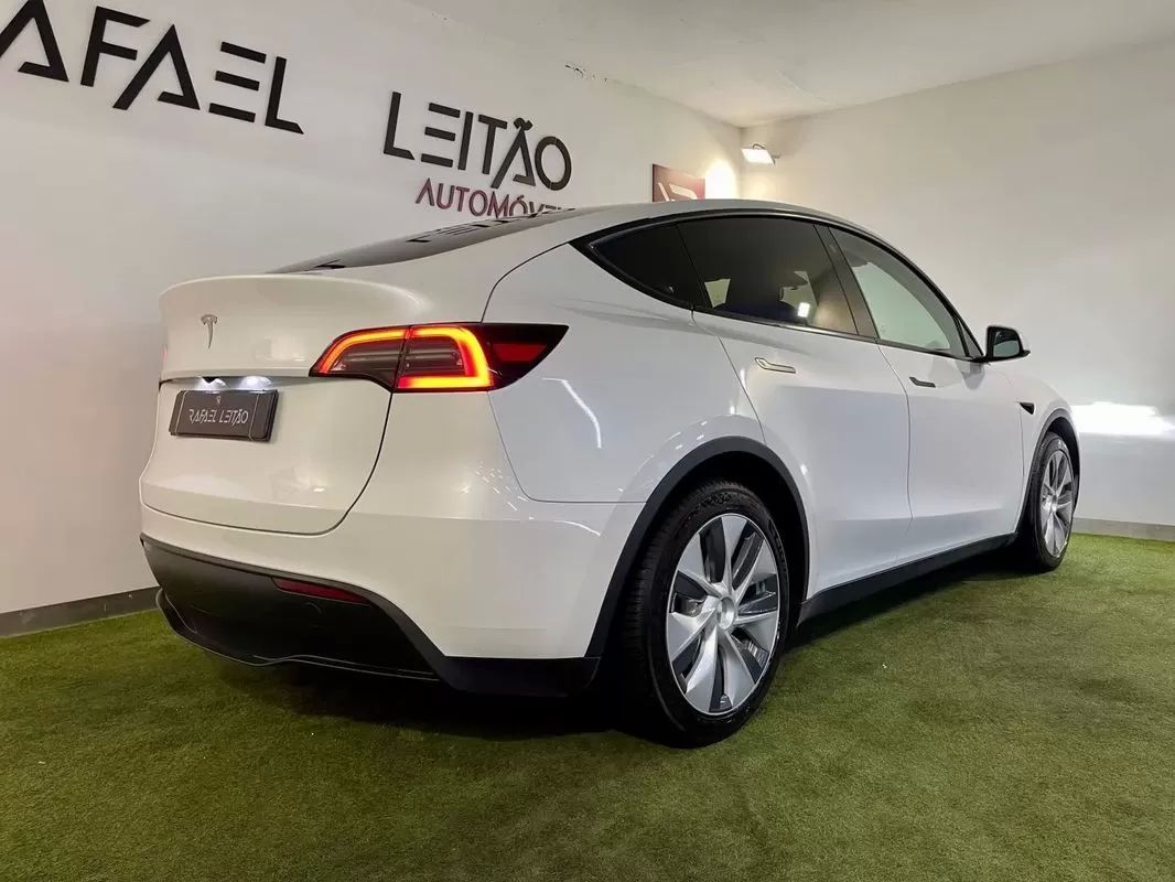 tesla-model-y-2023-eletrico-0cc