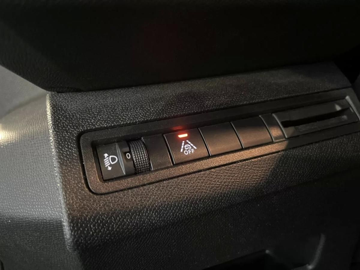 peugeot-3008-2021-diesel-1499cc