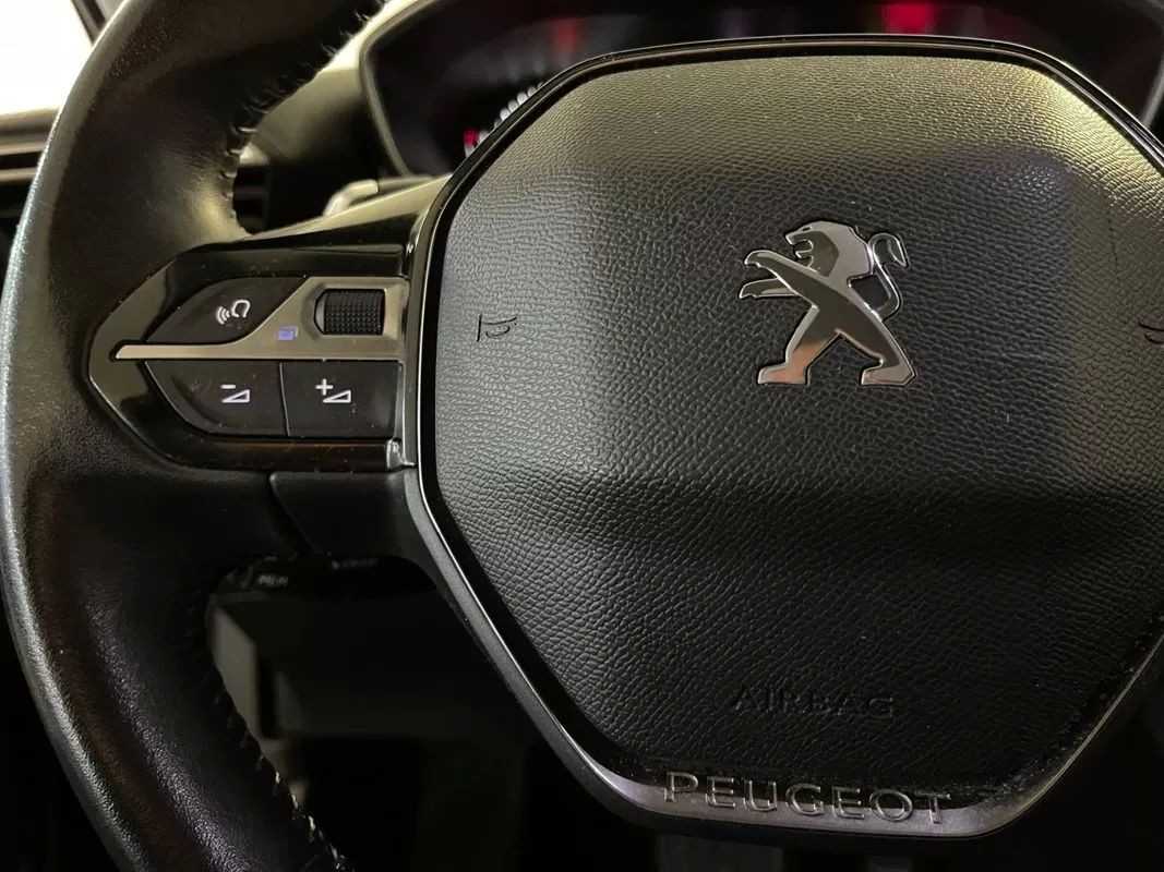 peugeot-2008-2021-diesel-1499cc