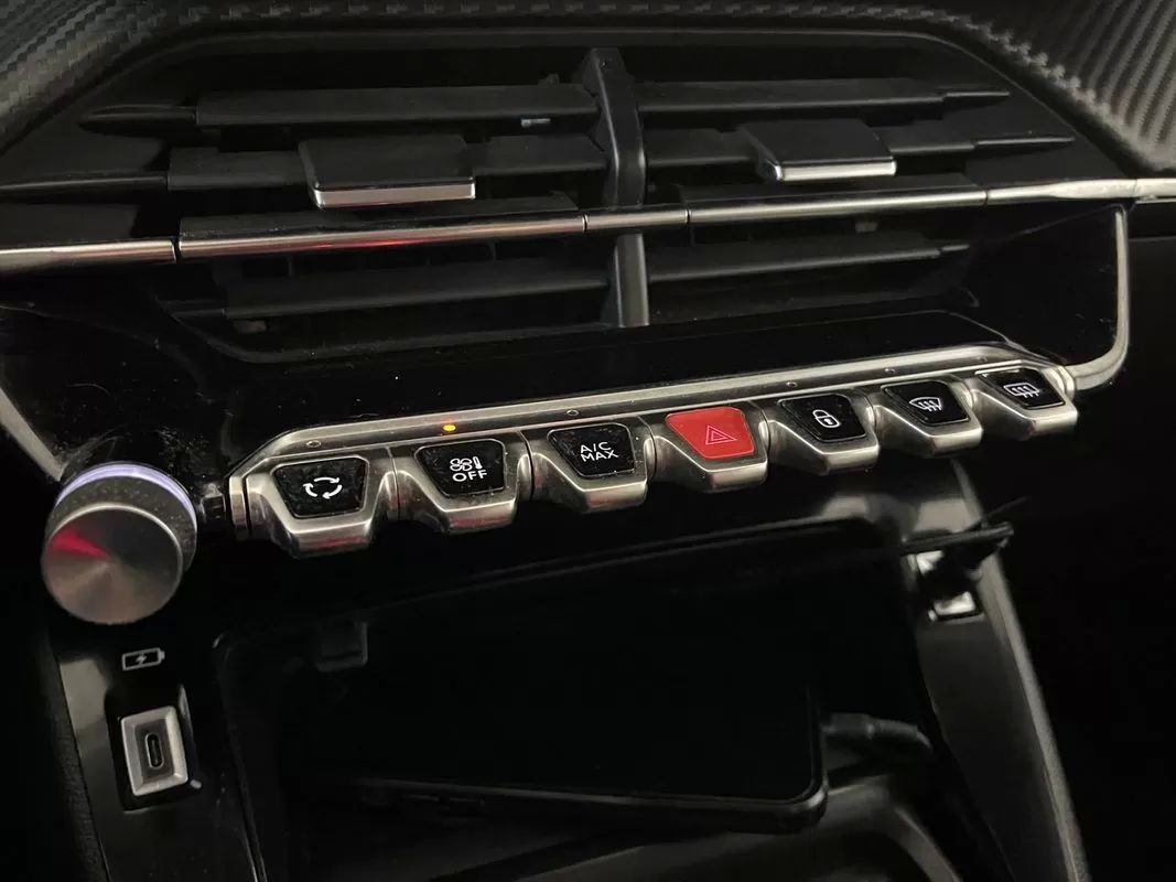 peugeot-2008-2021-diesel-1499cc