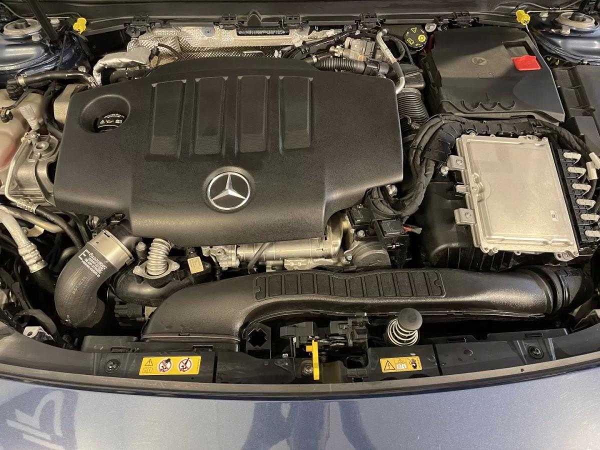 mercedes-benz-cla-2023-diesel-1950cc