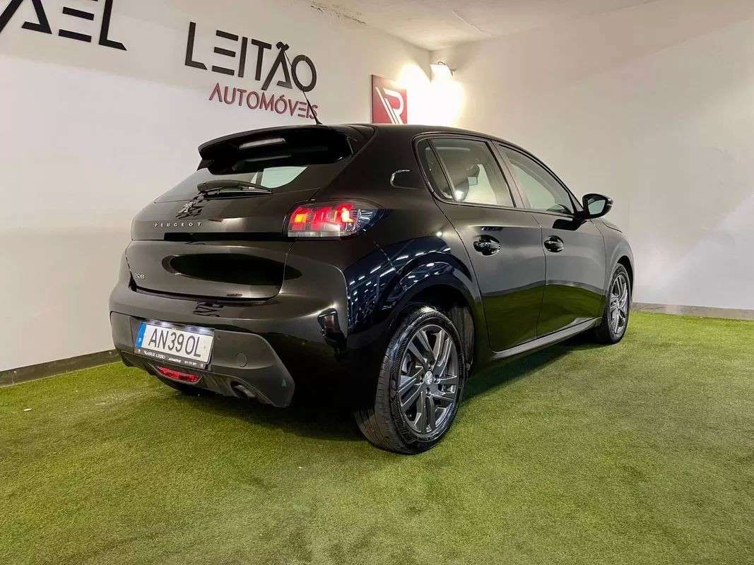 peugeot-208-2022-diesel-1499cc