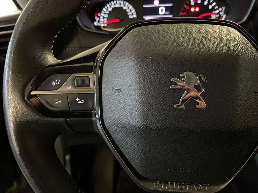 peugeot-208-2022-diesel-1499cc