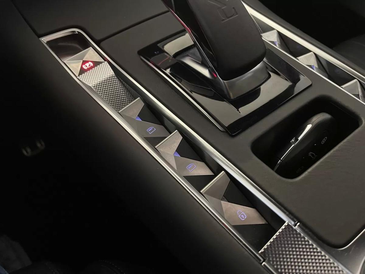 ds-ds-7-crossback-2020-hibrido-1598cc