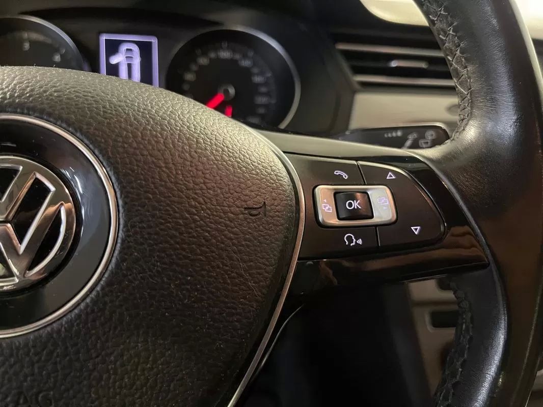 volkswagen-passat-variant-2017-diesel-1598cc