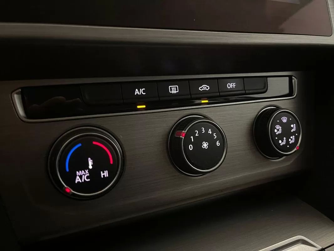 volkswagen-passat-variant-2017-diesel-1598cc