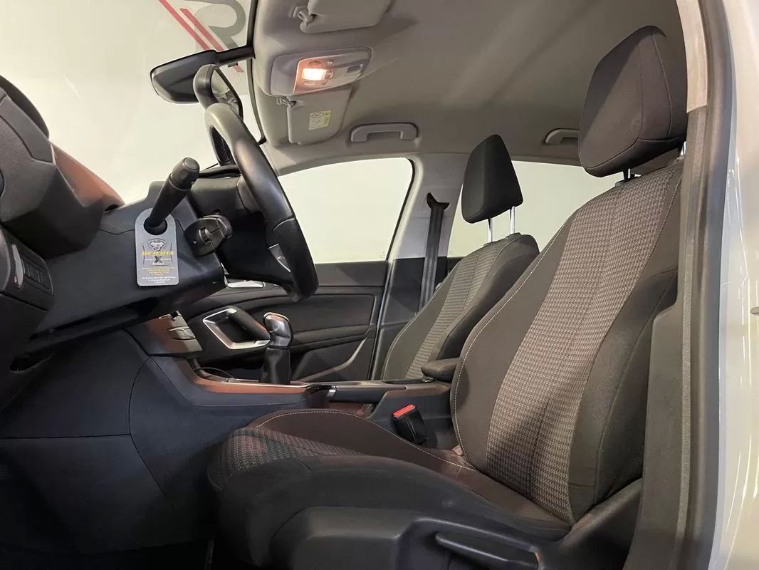 peugeot-308-2018-gasolina-1199cc
