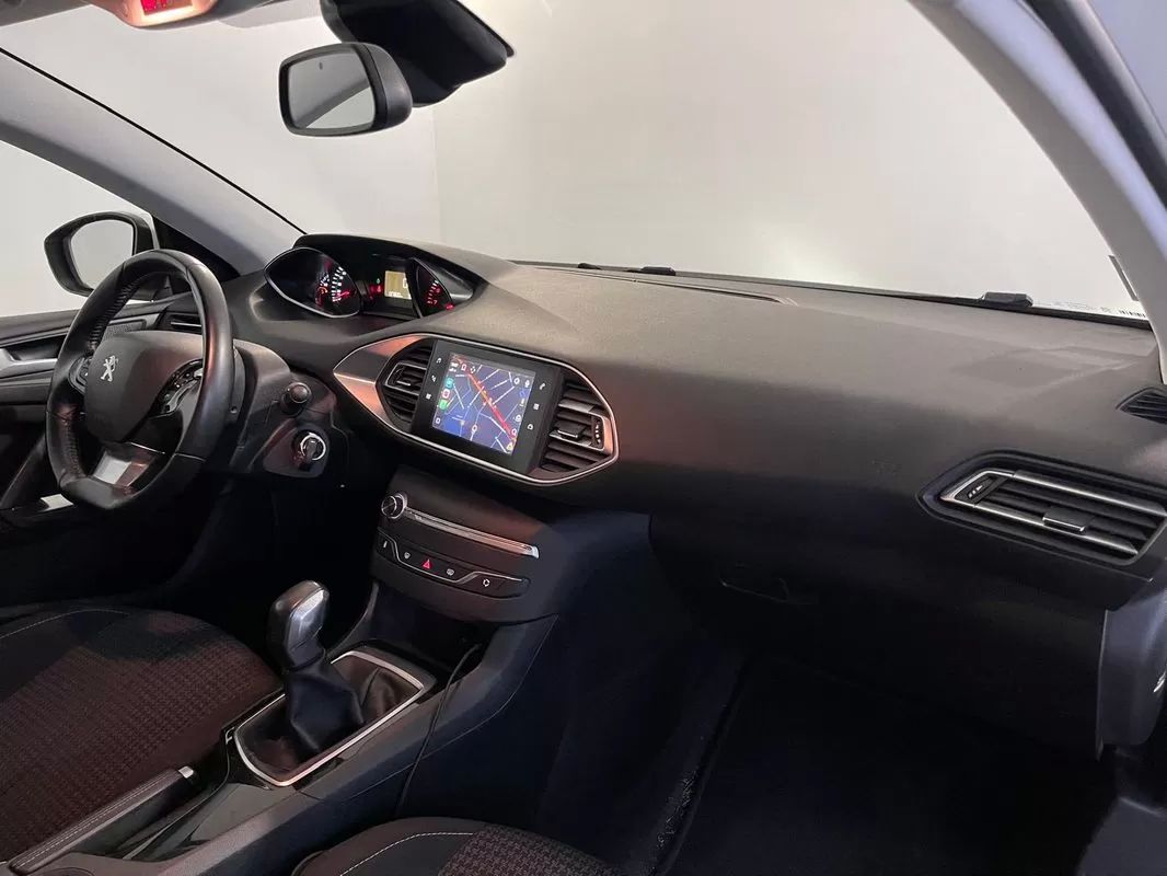 peugeot-308-2018-gasolina-1199cc