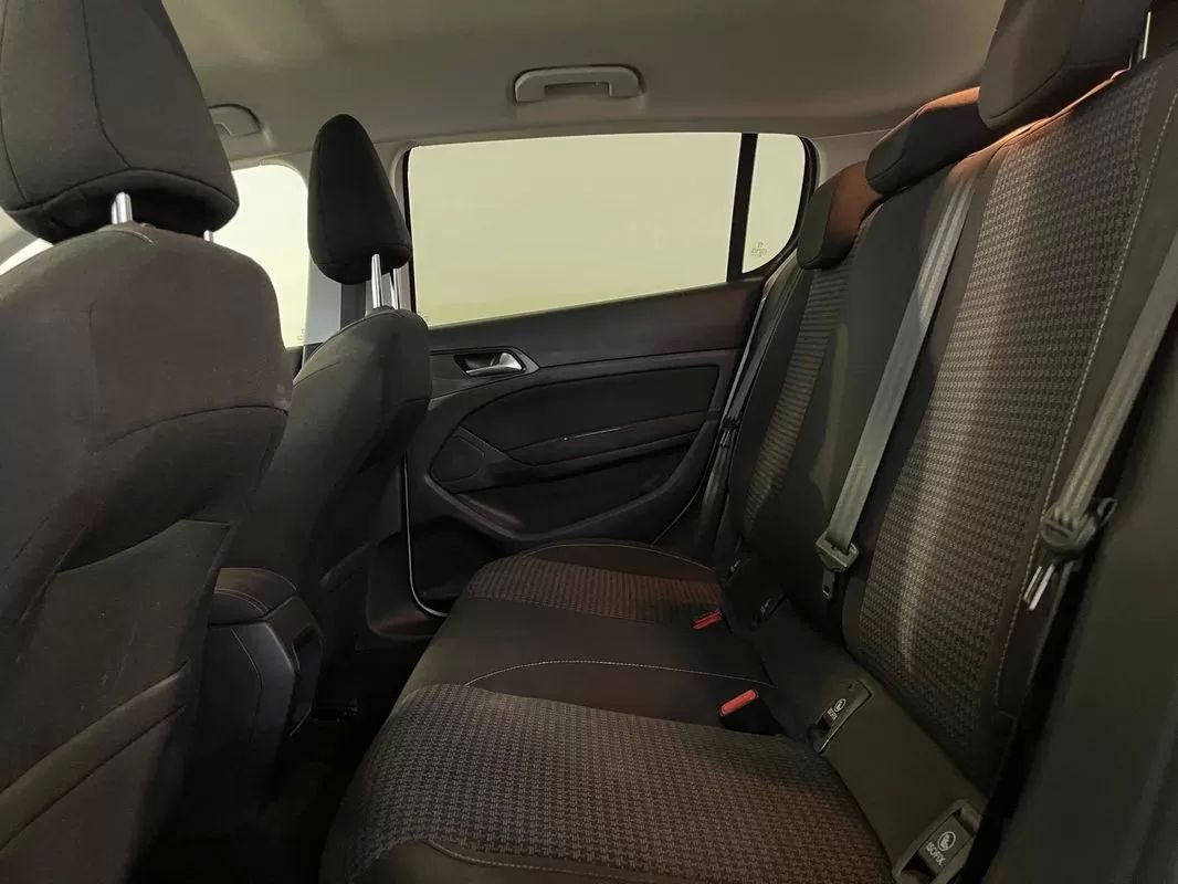 peugeot-308-2018-gasolina-1199cc