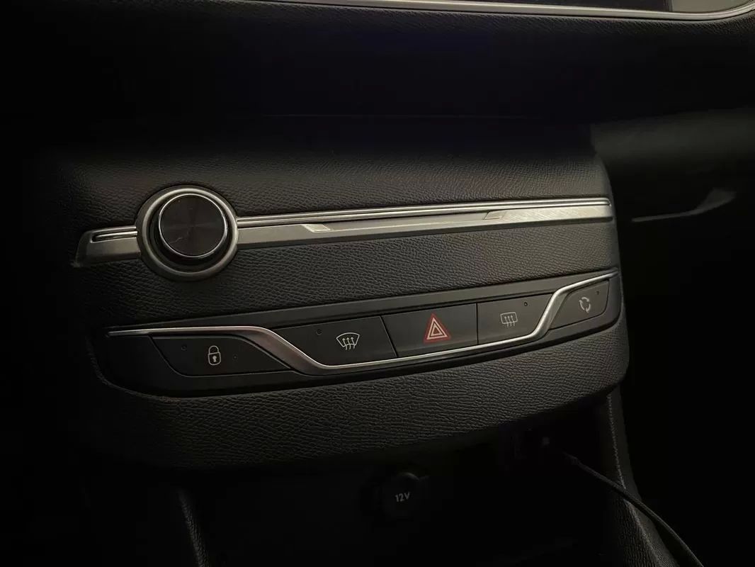 peugeot-308-2018-gasolina-1199cc