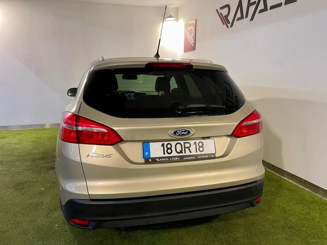 ford-focus-sw-2015-diesel-1499cc