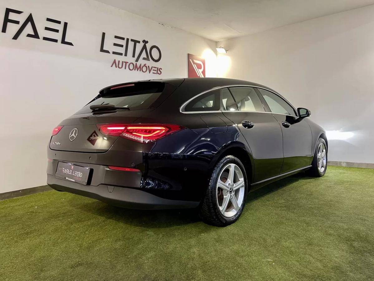 mercedes-benz-cla-2022-hibrido-1332cc
