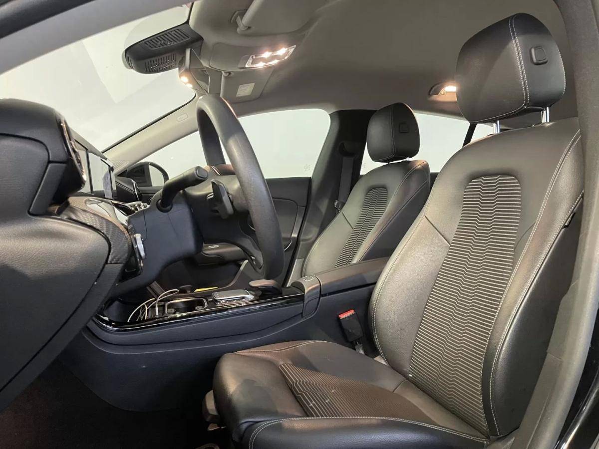 mercedes-benz-cla-2022-hibrido-1332cc