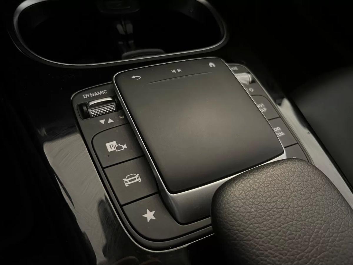 mercedes-benz-cla-2022-hibrido-1332cc