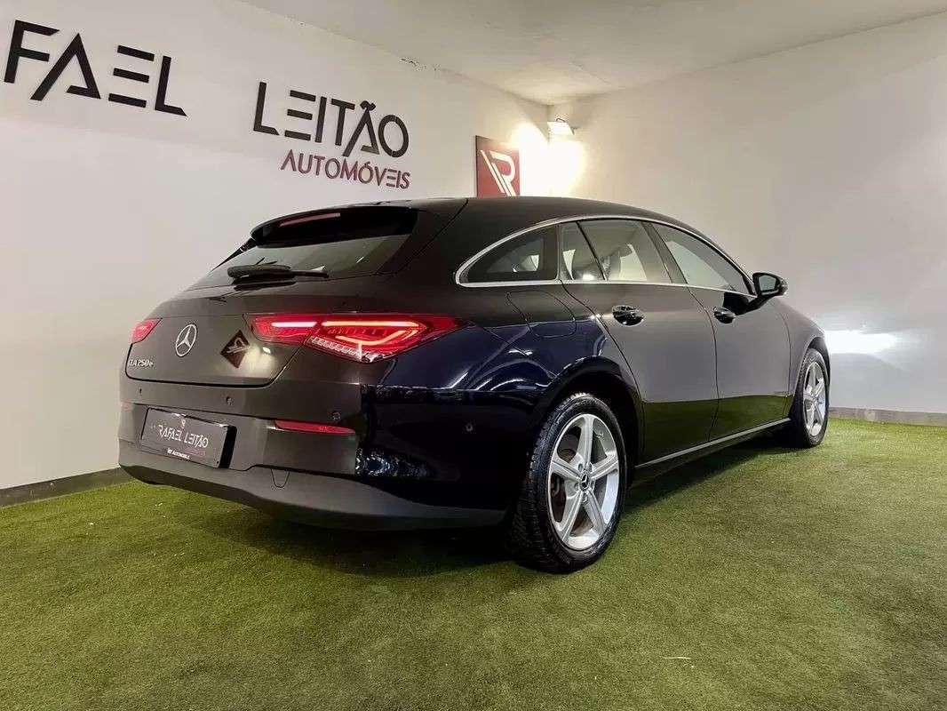 mercedes-benz-cla-2022-hibrido-1332cc