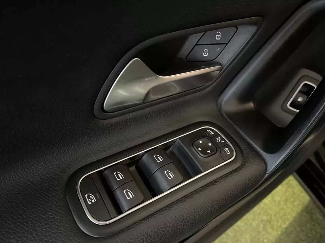 mercedes-benz-cla-2022-hibrido-1332cc