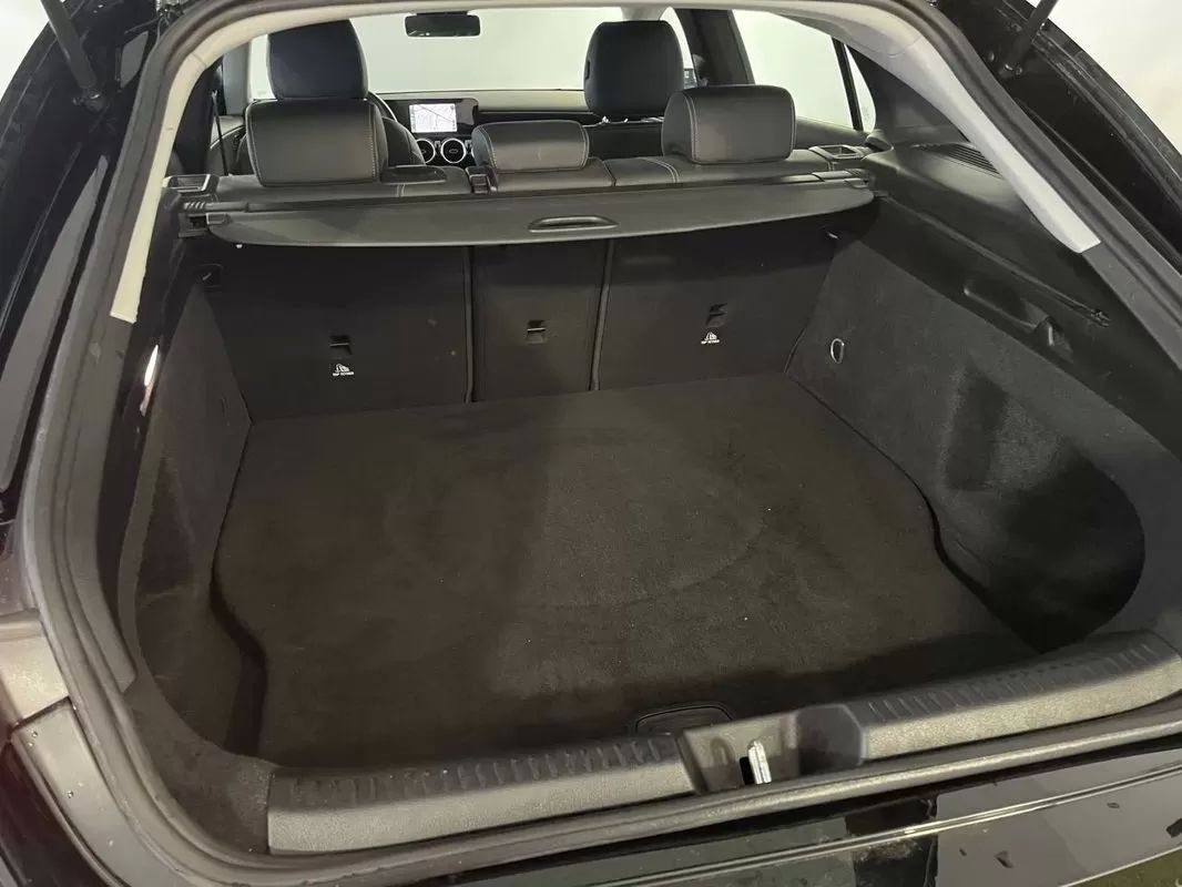 mercedes-benz-cla-2022-hibrido-1332cc
