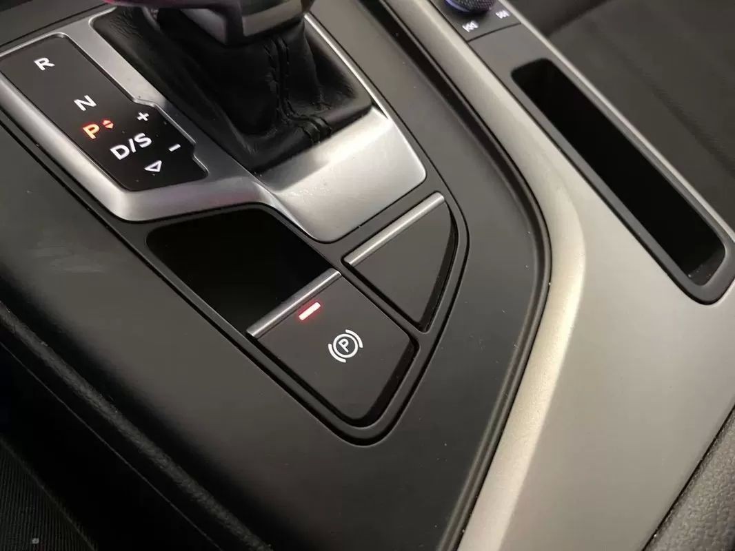 audi-a4-avant-2022-diesel-1968cc
