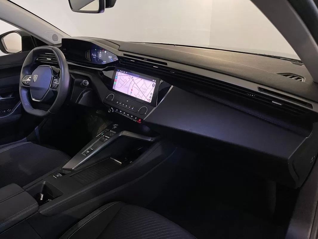 peugeot-308-sw-2023-diesel-1499cc