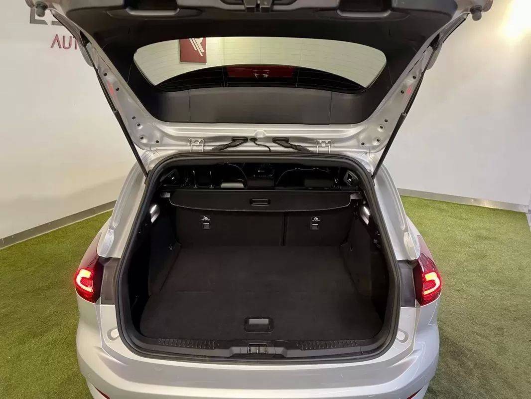 ford-focus-sw-2023-diesel-1499cc