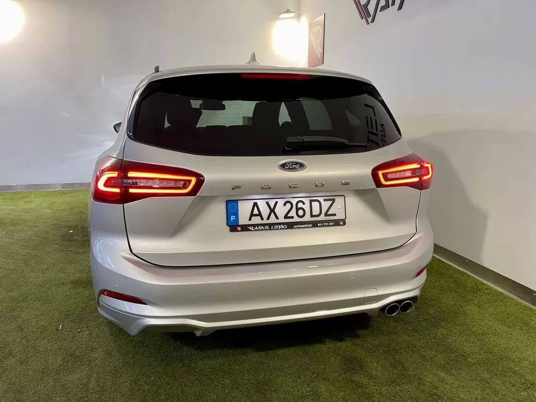 ford-focus-sw-2023-diesel-1499cc