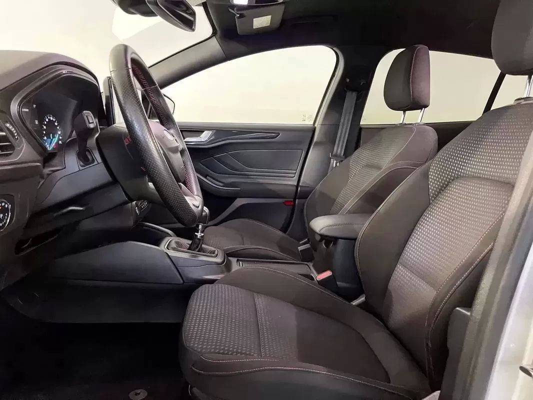 ford-focus-sw-2023-diesel-1499cc