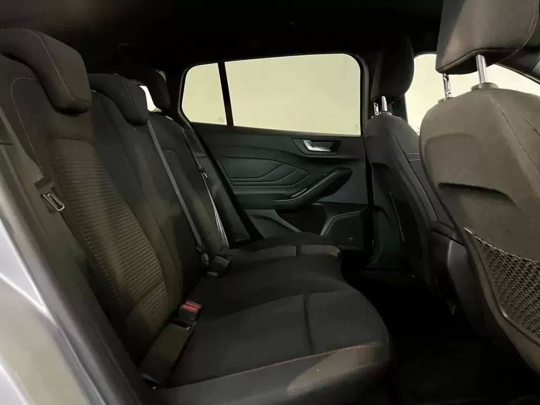 ford-focus-sw-2023-diesel-1499cc