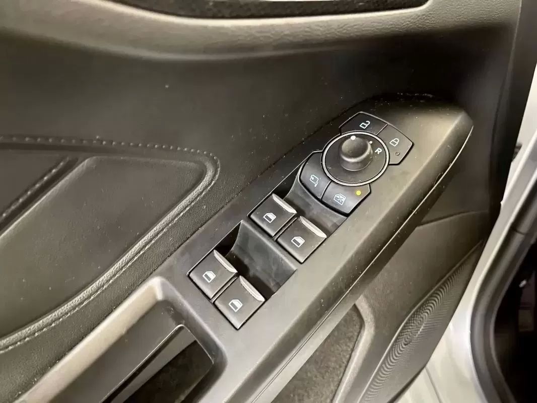 ford-focus-sw-2023-diesel-1499cc