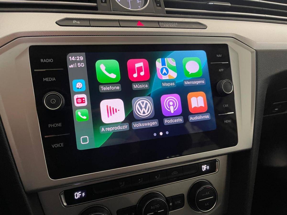 volkswagen-passat-variant-2019-diesel-1968cc