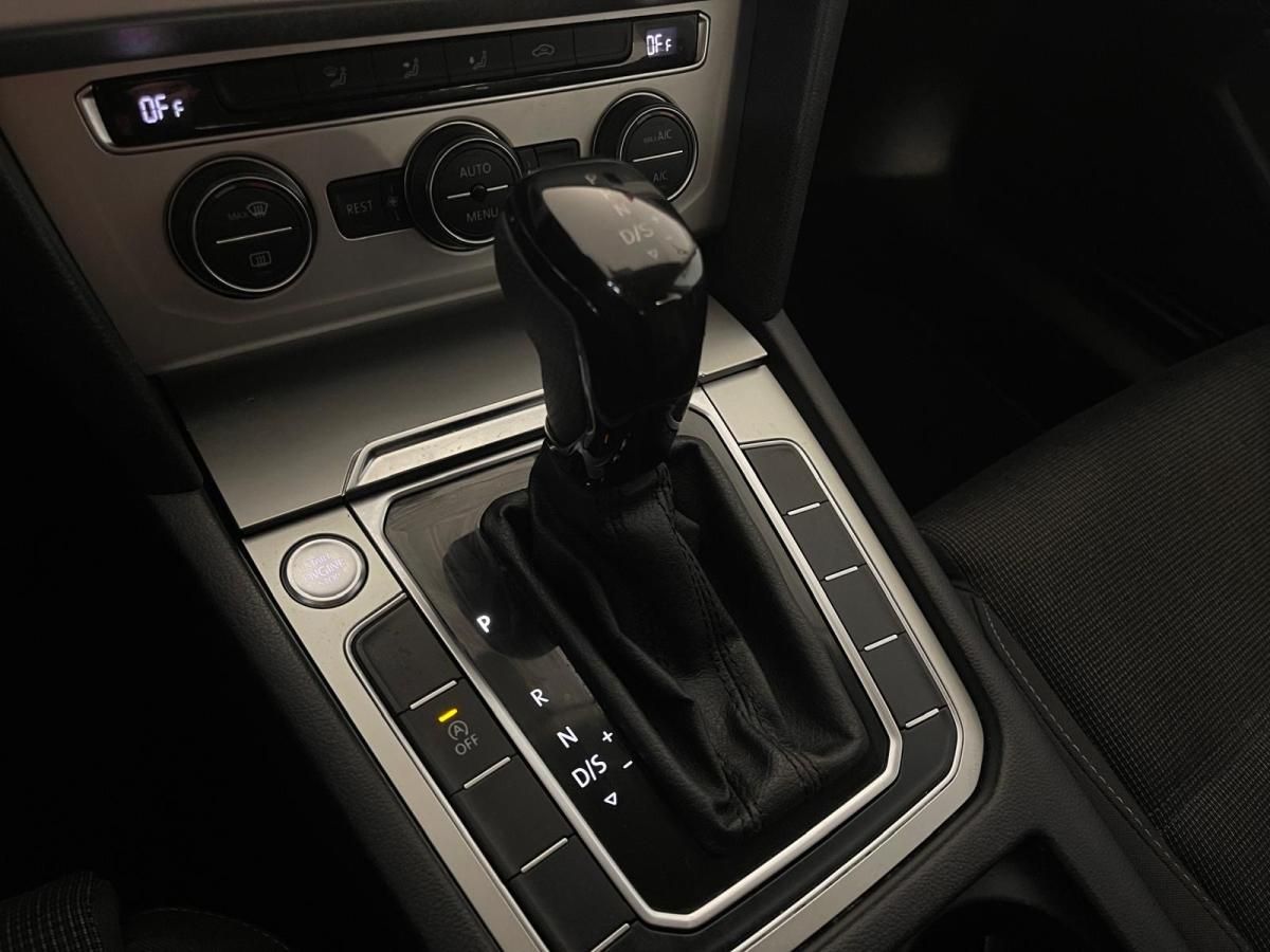 volkswagen-passat-variant-2019-diesel-1968cc