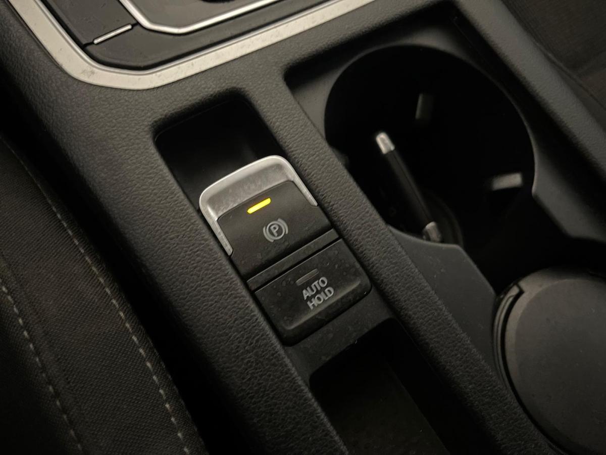 volkswagen-passat-variant-2019-diesel-1968cc