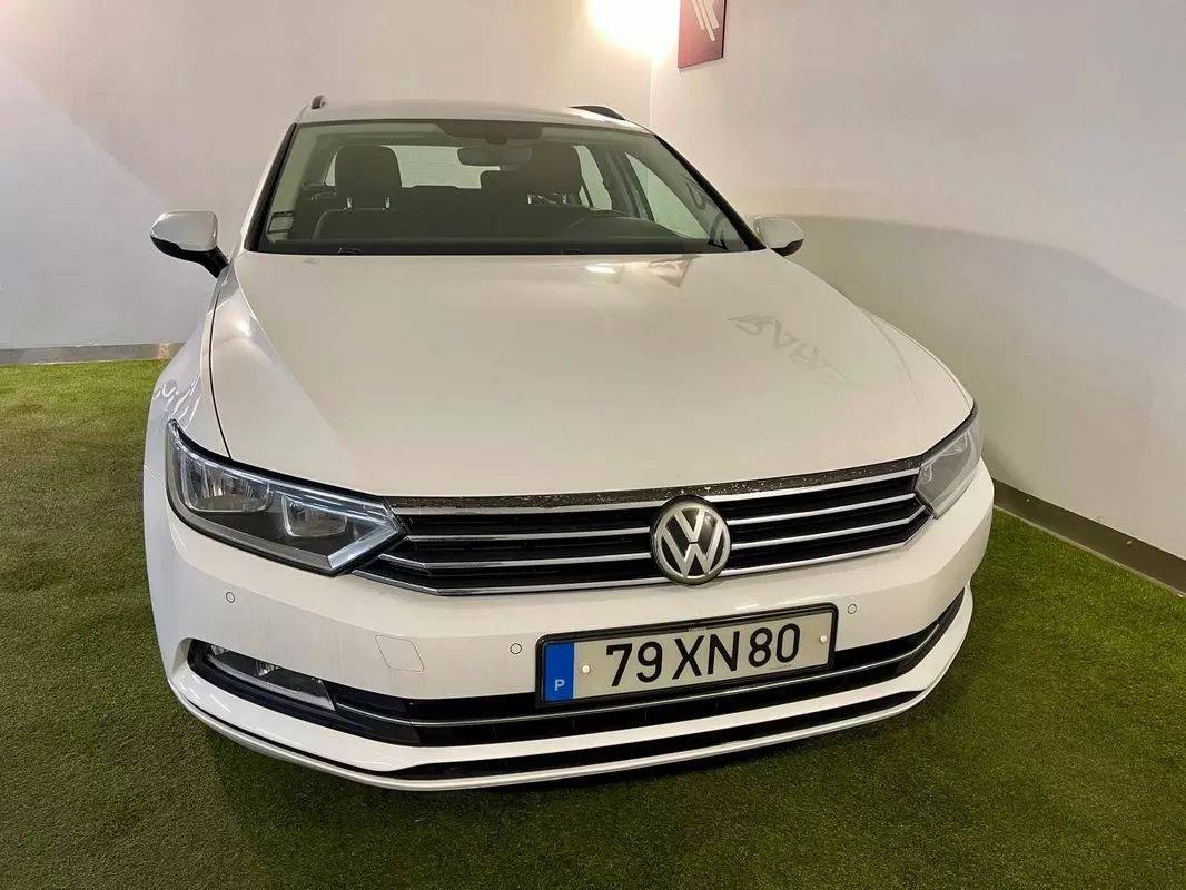 volkswagen-passat-variant-2019-diesel-1968cc