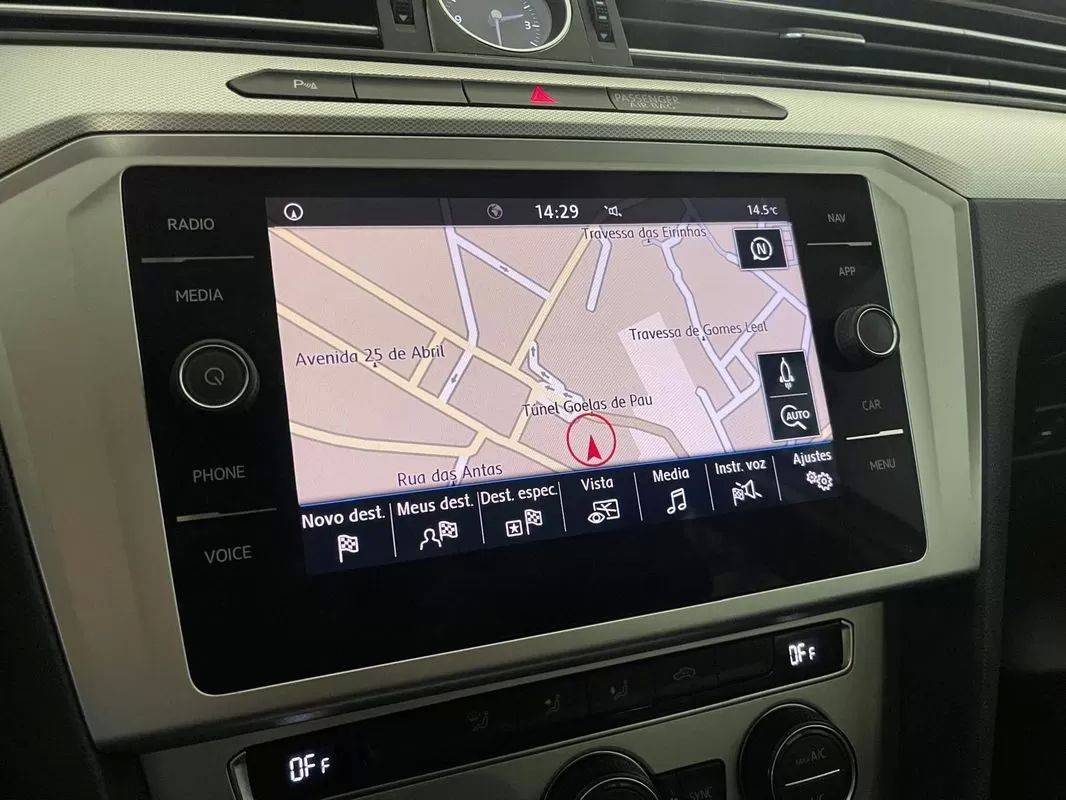 volkswagen-passat-variant-2019-diesel-1968cc